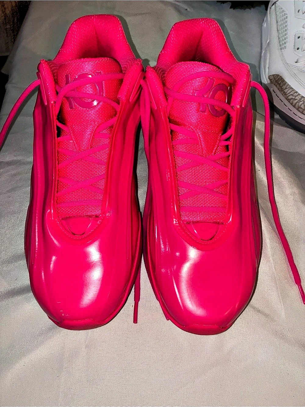 Nike KD 19 Bubble Gum Bounce Men’s Size 12 Hyper Pink Basketball Shoes
